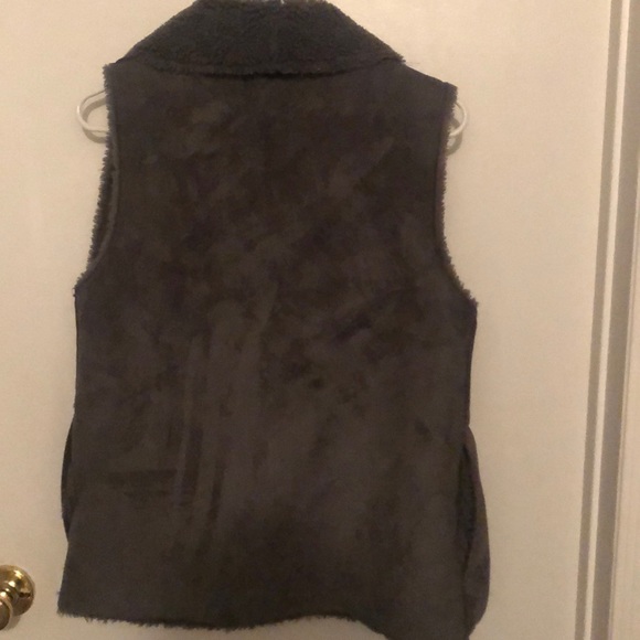 Velvet by Graham & Spencer Suede and Fleece Vest - Picture 3 of 5